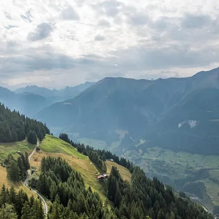 Alpengarten 4